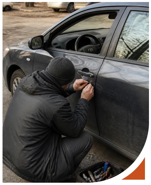 Профессиональное вскрытие автомобиля Тойота без повреждений в Кушве